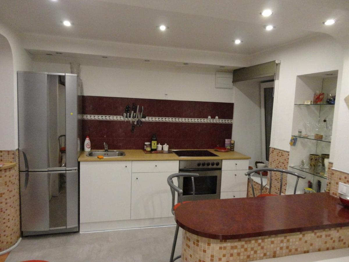 Apartment Apartamenti *